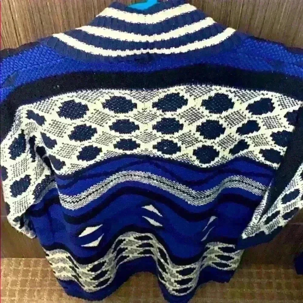 🔥 Lucky Brand Patterned Cardigan - Very Soft - Picture 2 of 9